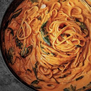 An image of creamy red pepper pasta