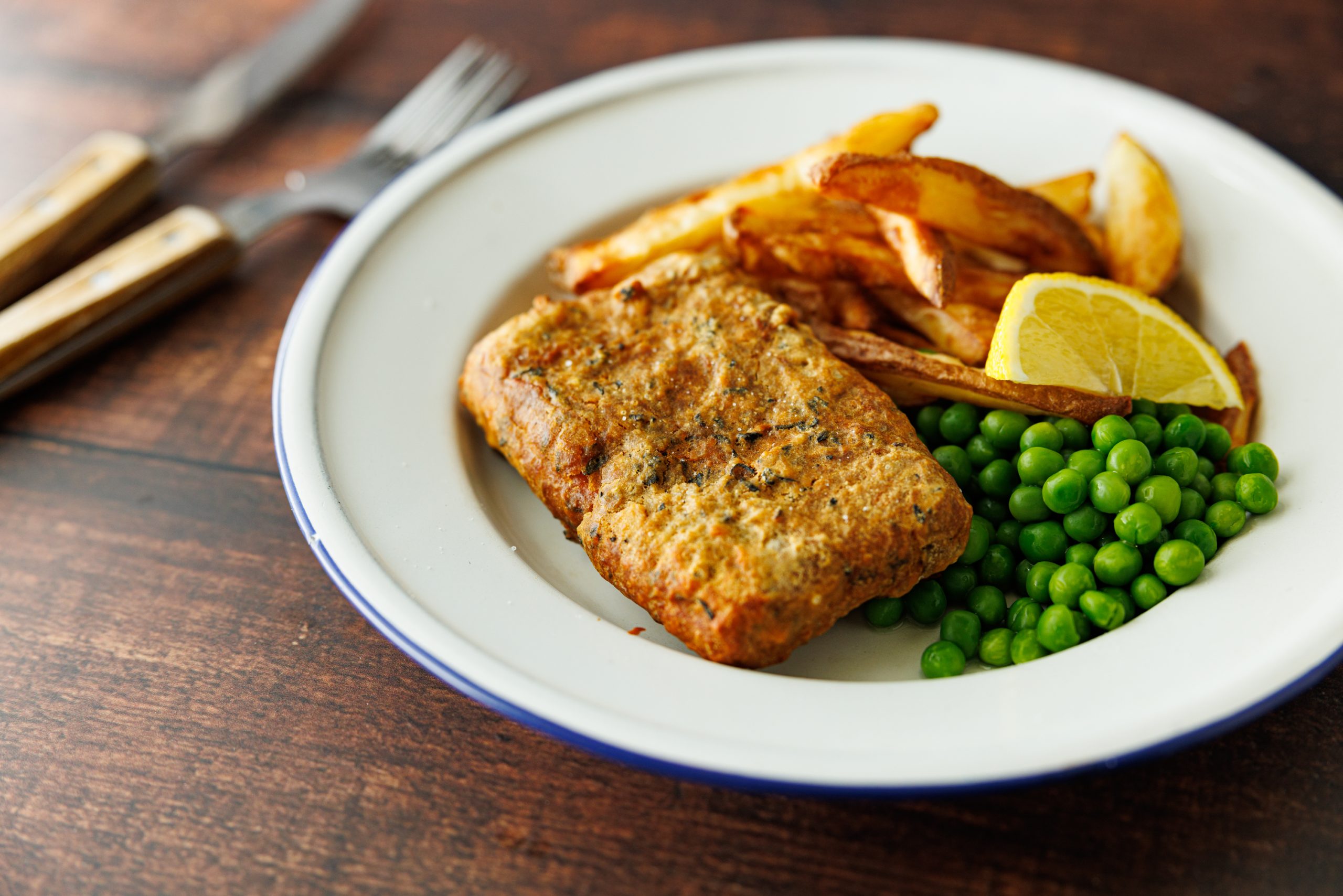 https://thehappypear.ie/wp-content/uploads/2023/05/fish-and-chips_8-scaled.jpg