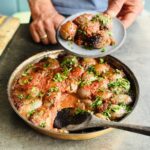 a photo of a dish of Baked Stuffed Onions (Salantourmasi)