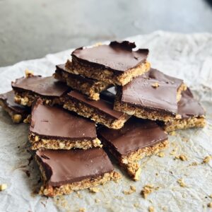 a photo of Healthier No-Bake Flapjacks