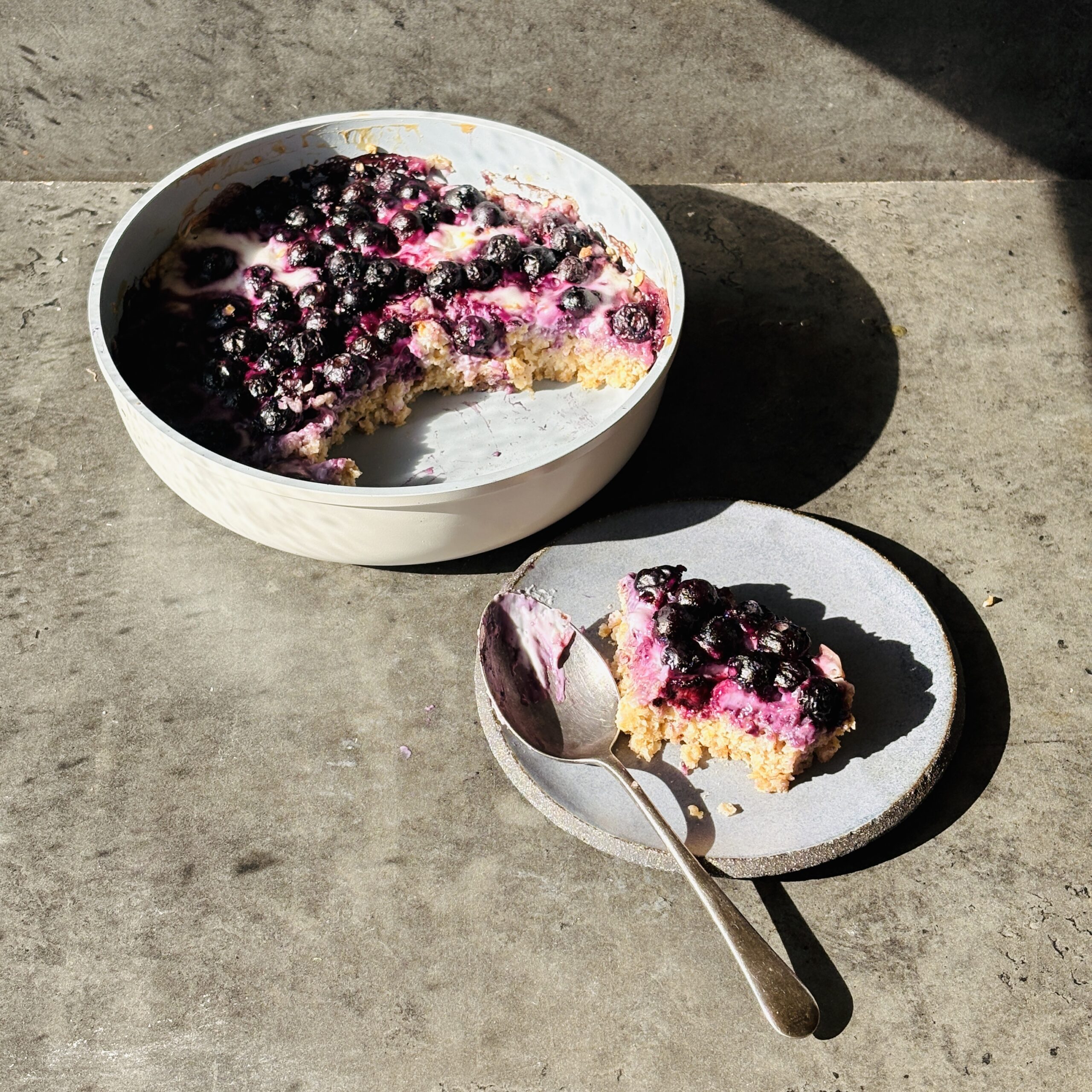 a photo of Plant-Based Blueberry Cheesecake Baked Oats