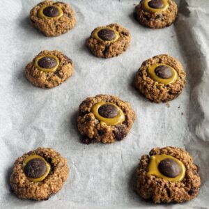 a photo of Cashew & Almond Nut Milk & Chewy No-Waste Nut Pulp Cookies